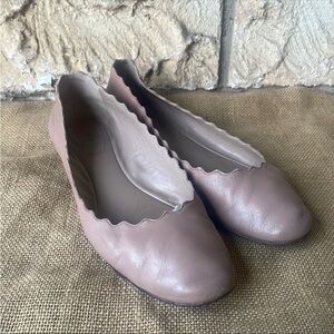 CHLOÉ Leather Scalloped Accent Ballet Flats Nude Size 36 1/2 Slide Comfy